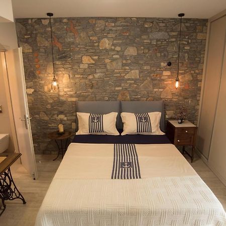 Eftopia Beachfront 2-Bedrooms Apartment 库卡里 外观 照片
