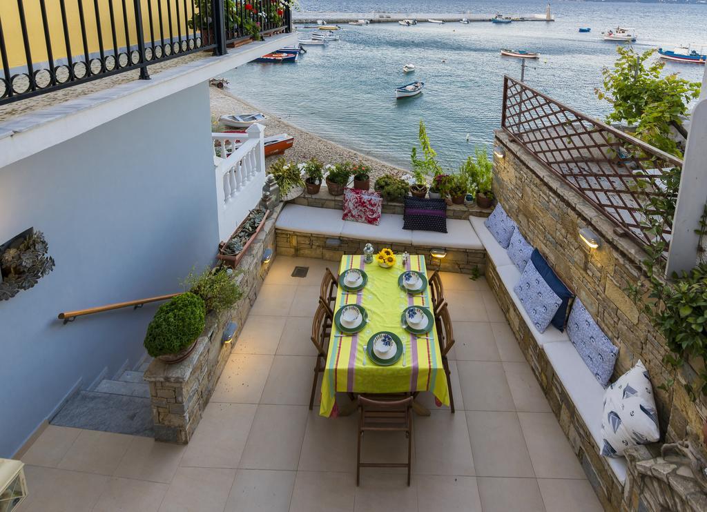 Eftopia Beachfront 2-Bedrooms Apartment 库卡里 外观 照片