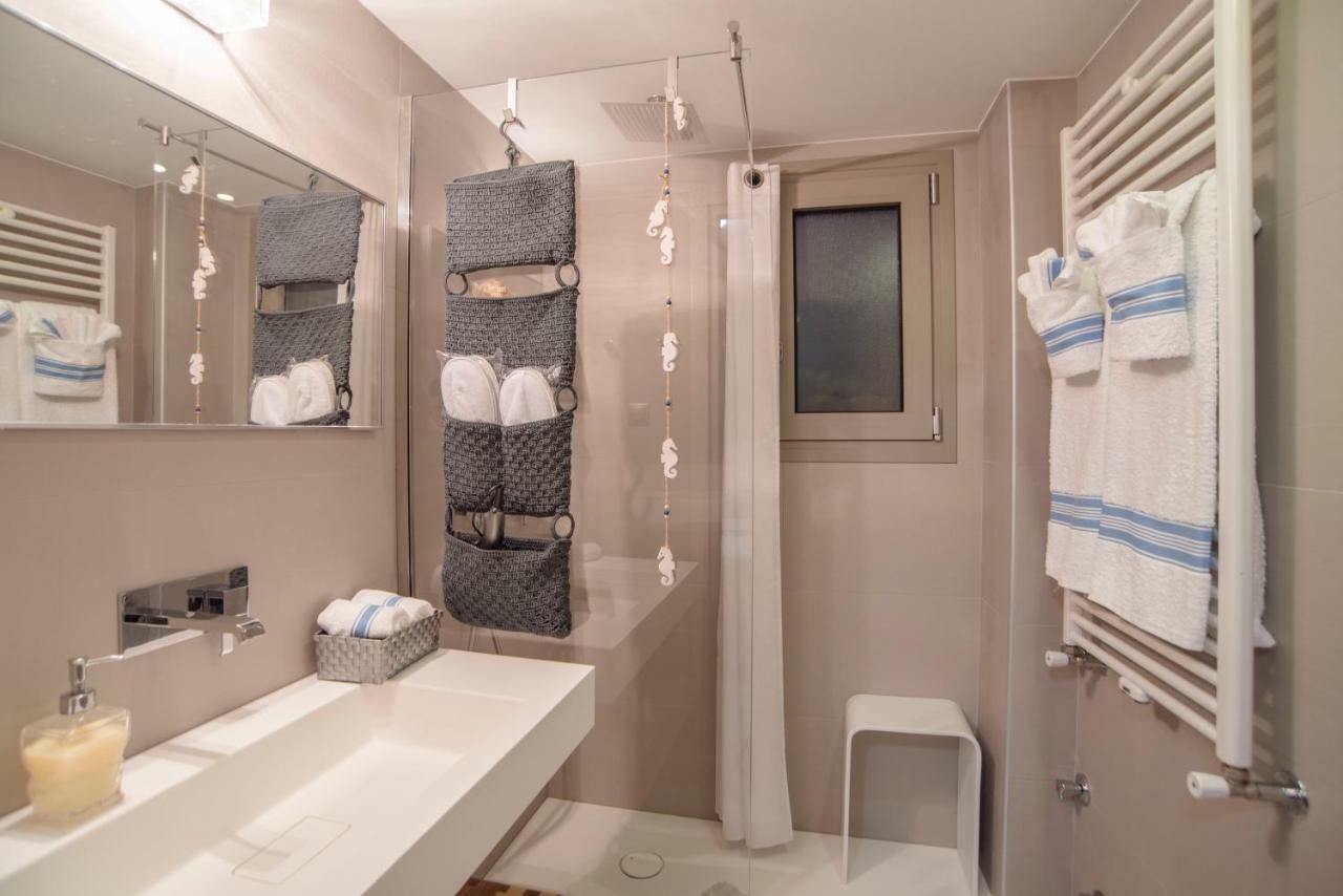 Eftopia Beachfront 2-Bedrooms Apartment 库卡里 外观 照片